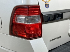 Used 2017  Ford Expedition 4d SUV 4WD Limited at Graham Auto Mall near Mansfield&comma; OH