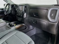 Used 2021  Chevrolet Silverado 1500 4WD Crew Cab 147" LT Trail Boss at Dutro Auto near Zanesville&comma; OH