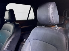 Used 2018  Ford Explorer 4d SUV 4WD XLT Ecoboost w&sol;Comfort Pkg at Dutro Auto near Zanesville&comma; OH