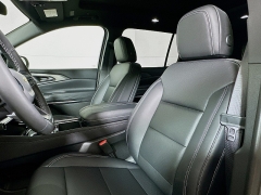 New 2026  Chevrolet Traverse AWD 4dr LT w&sol;2LT at Dutro Auto near Zanesville&comma; OH