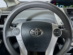 Used 2012  Toyota Prius v 5d Wagon Three at Dutro Auto near Zanesville&comma; OH