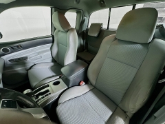 Used 2013  Toyota Tacoma 4WD Access Cab V6 Auto at Dutro Auto near Zanesville&comma; OH