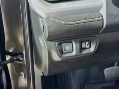 Used 2023  GMC Acadia AWD 4dr SLE at Graham Auto Mall near Mansfield, OH