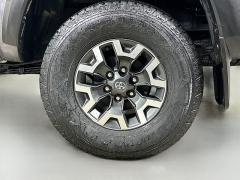 Used 2021  Toyota Tacoma 4WD TRD Off Road Double Cab 6ft Bed V6 AT at Graham Auto Mall near Mansfield&comma; OH