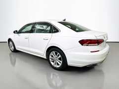Used 2020  Volkswagen Passat 4d Sedan 2&period;0T SE at Dutro Auto near Zanesville&comma; OH