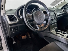 Used 2013  Jeep Grand Cherokee 4d SUV 4WD Laredo at Dutro Auto near Zanesville&comma; OH