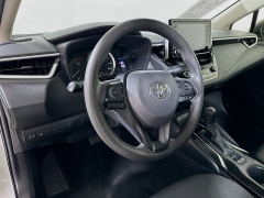 Used 2020  Toyota Corolla 4d Sedan LE at Dutro Auto near Zanesville&comma; OH
