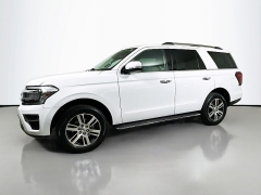 Used 2023  Ford Expedition Limited 4x4 at Dutro Auto near Zanesville, OH