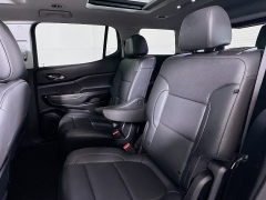 Used 2023  GMC Acadia AWD 4dr SLT at Dutro Auto near Zanesville&comma; OH