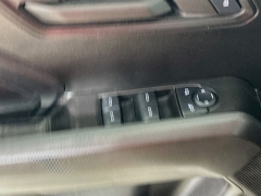 Used 2024  Chevrolet Colorado 4WD Crew Cab WT at Graham Auto Mall near Mansfield&comma; OH