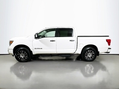Used 2021  Nissan Titan 4x4 Crew Cab SV at Dutro Auto near Zanesville&comma; OH