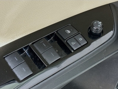 Used 2019  Toyota Prius XLE AWD at Dutro Auto near Zanesville&comma; OH