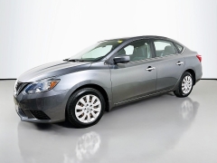 Used 2017  Nissan Sentra 4d Sedan SV at Dutro Auto near Zanesville&comma; OH