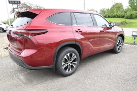 New 2026  Toyota Highlander XLE AWD at Dutro Auto near Zanesville&comma; OH