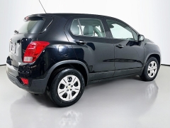 Used 2018  Chevrolet Trax 4d SUV FWD LS at Graham Auto Mall near Mansfield&comma; OH