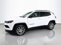 Used 2022  Jeep Compass Latitude Lux 4x4 at Dutro Auto near Zanesville, OH