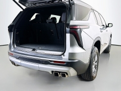 Used 2026  Chevrolet Traverse AWD 4dr LT w&sol;2LT at Dutro Auto near Zanesville&comma; OH