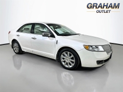  2012 Lincoln MKZ 4d Sedan FWD at Dutro Auto near Zanesville&comma; OH