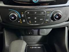 Used 2023  Chevrolet Traverse AWD 4dr LT Cloth w&sol;1LT at Dutro Auto near Zanesville&comma; OH