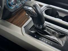 Used 2017  Ford F-150 4WD SuperCab Lariat at Dutro Auto near Zanesville&comma; OH