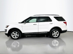 Used 2017  Ford Explorer 4d SUV 4WD XLT at Dutro Auto near Zanesville&comma; OH