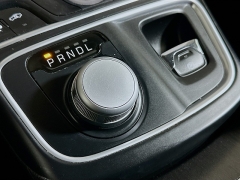 Used 2016  Chrysler 200 4d Sedan Limited I4 at Graham Auto Mall near Mansfield&comma; OH