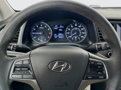 Used 2017  Hyundai Elantra 4d Sedan SE Auto at Graham Auto Mall near Mansfield&comma; OH