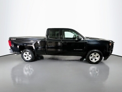 Used 2017  Chevrolet Silverado 1500 4WD Double Cab LT Z71 at Dutro Auto near Zanesville&comma; OH