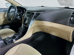 Used 2013  Hyundai Sonata 4d Sedan GLS at Dutro Auto near Zanesville, OH