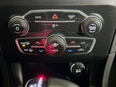 Used 2017  Dodge Charger 4d Sedan SXT AWD at Graham Auto Mall near Mansfield&comma; OH