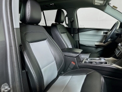 Used 2023  Ford Explorer XLT 4WD at Dutro Auto near Zanesville&comma; OH