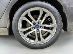 Used 2017  Ford Fusion 4d Sedan SE AWD at Dutro Auto near Zanesville&comma; OH