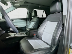 Used 2023  Ford Explorer XLT 4WD at Dutro Auto near Zanesville&comma; OH
