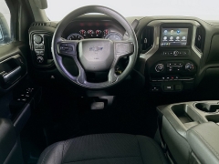 Used 2019  Chevrolet Silverado 1500 4WD Crew Cab Custom Trail Boss at Dutro Auto near Zanesville&comma; OH