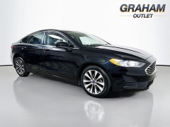  2020 Ford Fusion 4d Sedan AWD SE at Dutro Auto near Zanesville&comma; OH