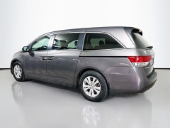 Used 2016  Honda Odyssey 4d Wagon SE at Graham Auto Mall near Mansfield&comma; OH