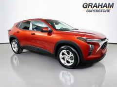 Used 2024  Chevrolet Trax FWD 4dr LS at Dutro Auto near Zanesville&comma; OH