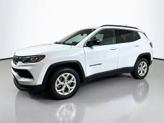 Used 2024  Jeep Compass Latitude 4x4 at Graham Auto Mall near Mansfield&comma; OH