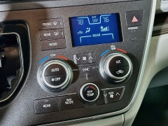 Used 2015  Toyota Sienna 4d Wagon XLE 8-Passenger at Dutro Auto near Zanesville&comma; OH