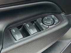 Used 2018  Chevrolet Equinox 4d SUV AWD LT w&sol;1LT at Graham Auto Mall near Mansfield&comma; OH