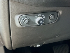 Used 2021  Chevrolet Equinox FWD 4dr LT w&sol;1LT at Dutro Auto near Zanesville&comma; OH