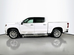 Used 2021  Chevrolet Silverado 1500 4WD Crew Cab 147" High Country at Graham Auto Mall near Mansfield, OH