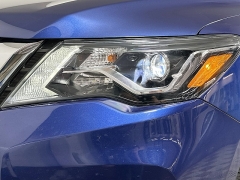 Used 2019  Nissan Pathfinder 4d SUV 4WD Platinum at Dutro Auto near Zanesville, OH