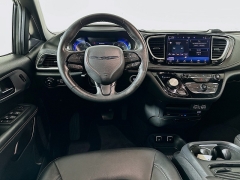 Used 2021  Chrysler Pacifica Touring L AWD at Dutro Auto near Zanesville&comma; OH