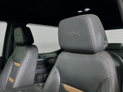 Used 2021  GMC Sierra 1500 4WD Crew Cab 147" AT4 at Dutro Auto near Zanesville&comma; OH