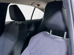Used 2020  Toyota Corolla 4d Sedan LE at Dutro Auto near Zanesville&comma; OH