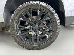 Used 2022  GMC Yukon XL 4WD 4dr SLE at Dutro Auto near Zanesville&comma; OH