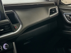 Used 2022  GMC Yukon XL 4WD 4dr SLE at Dutro Auto near Zanesville&comma; OH