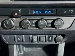 Used 2021  Toyota Tacoma 4WD TRD Off Road Double Cab 5ft Bed V6 AT at Dutro Auto near Zanesville&comma; OH