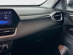 Used 2025  Chevrolet Trailblazer AWD 4dr LS at Dutro Auto near Zanesville&comma; OH